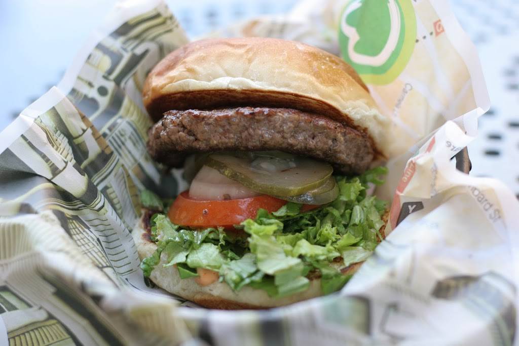 Wahlburgers | restaurant | 835 W Jefferson Blvd #1710, Los Angeles, CA 90007, USA | 2135365962 OR +1 213-536-5962