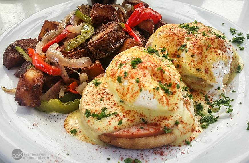 Village Cafe | cafe | 551 Breakers Ave, Fort Lauderdale, FL 33304, USA | 9542491149 OR +1 954-249-1149