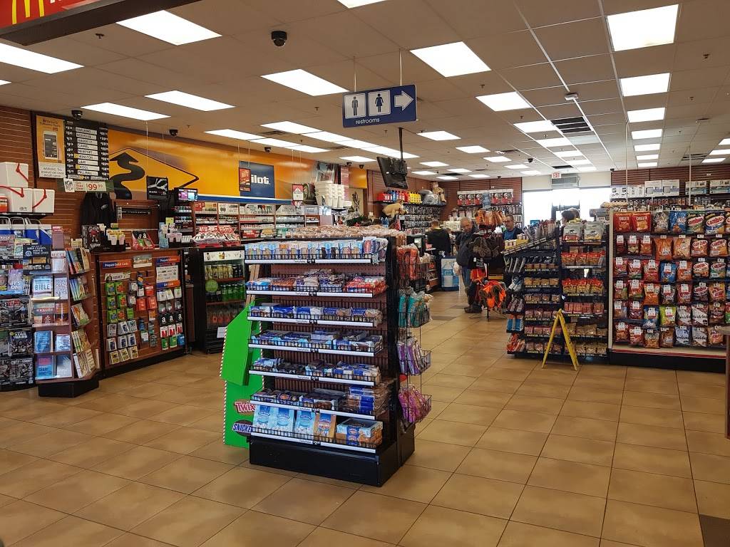 Pilot Travel Center | restaurant | 16921 Halfway Blvd, Hagerstown, MD 21740, USA | 3015826111 OR +1 301-582-6111