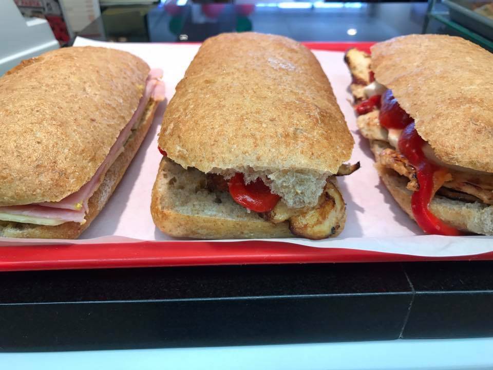 Dominicks Pizza & Pasta | meal delivery | 308 35th St, Lindenhurst, NY 11757, USA | 6312269200 OR +1 631-226-9200