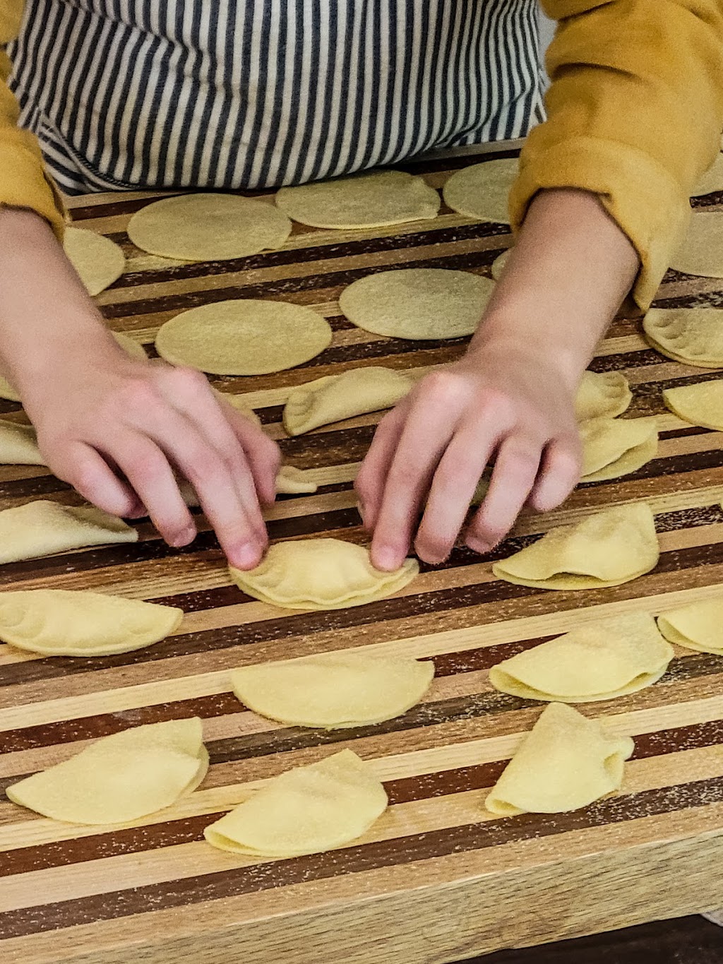 Forma Pasta Cafe & Market | restaurant | 531 Beaver St, Sewickley, PA 15143, USA | 4125867195 OR +1 412-586-7195