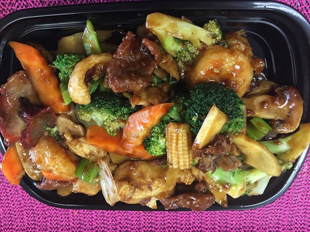 Panda House | restaurant | 1805 W State of Franklin Rd, Johnson City, TN 37604, USA | 4239750075 OR +1 423-975-0075