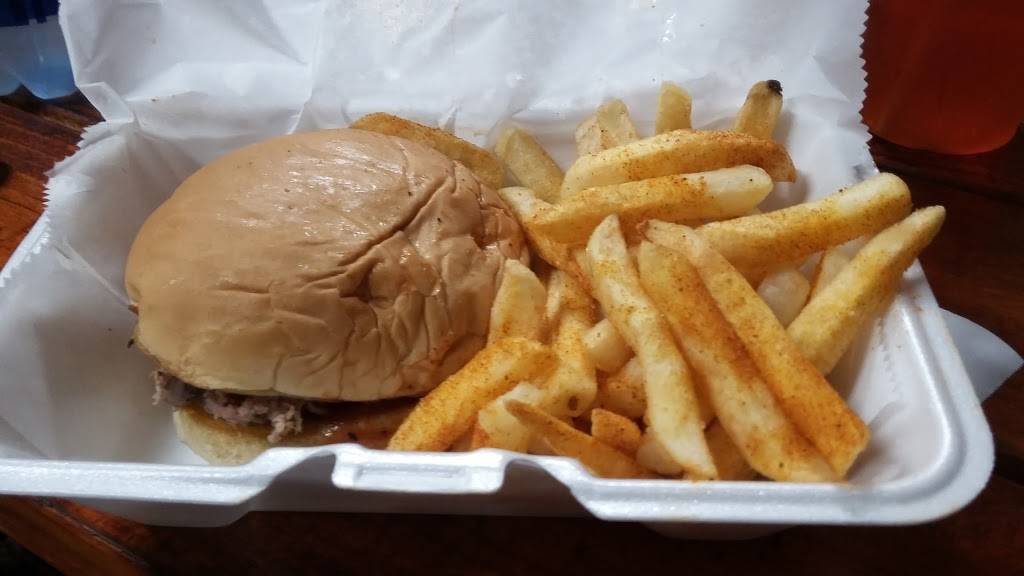 Reggis BBQ | restaurant | 6 Channing Way, Jackson, TN 38305, USA | 7315543432 OR +1 731-554-3432