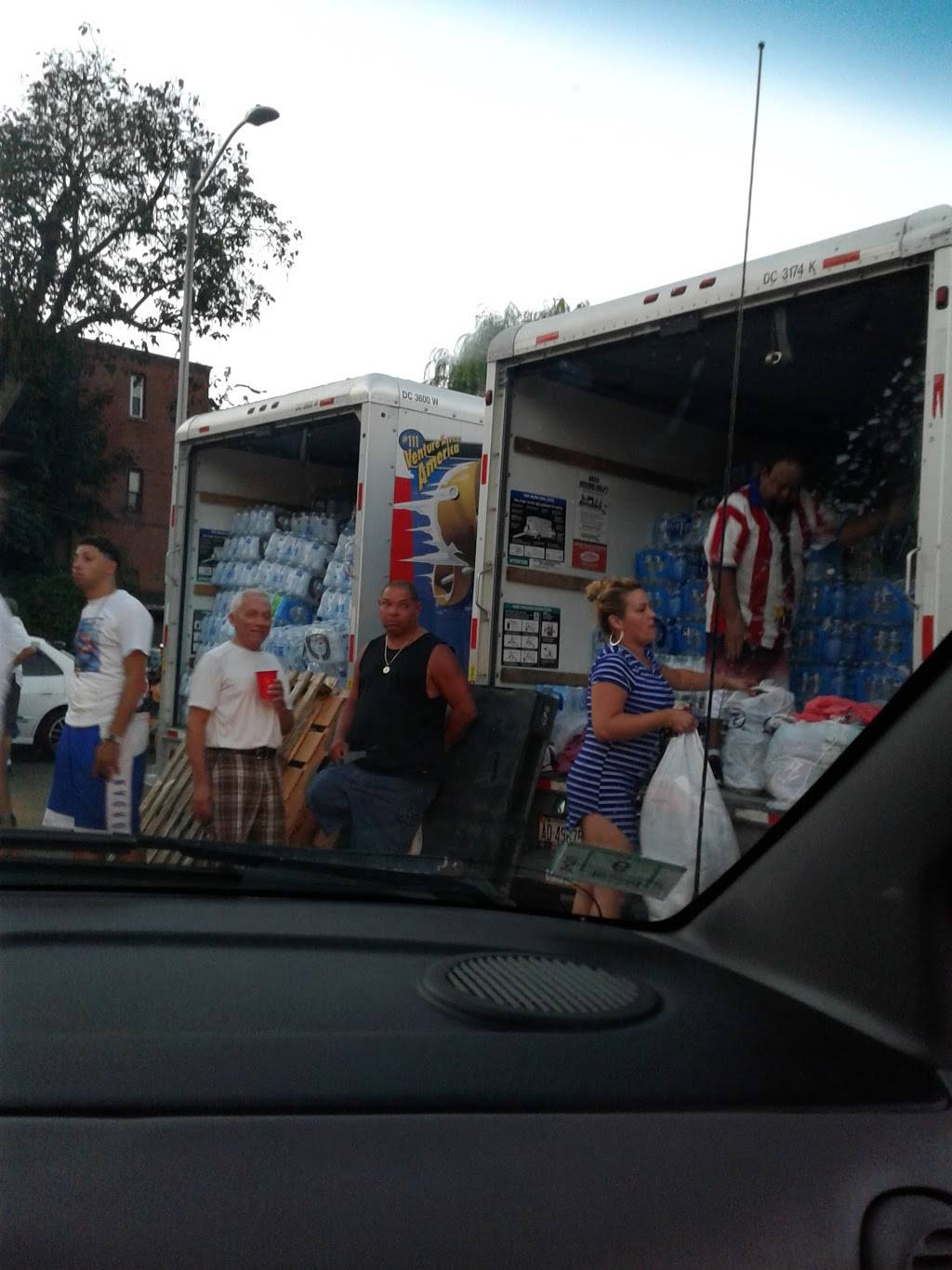 Mambo Cafe | restaurant | 497 High St, Holyoke, MA 01040, USA | 4135320745 OR +1 413-532-0745