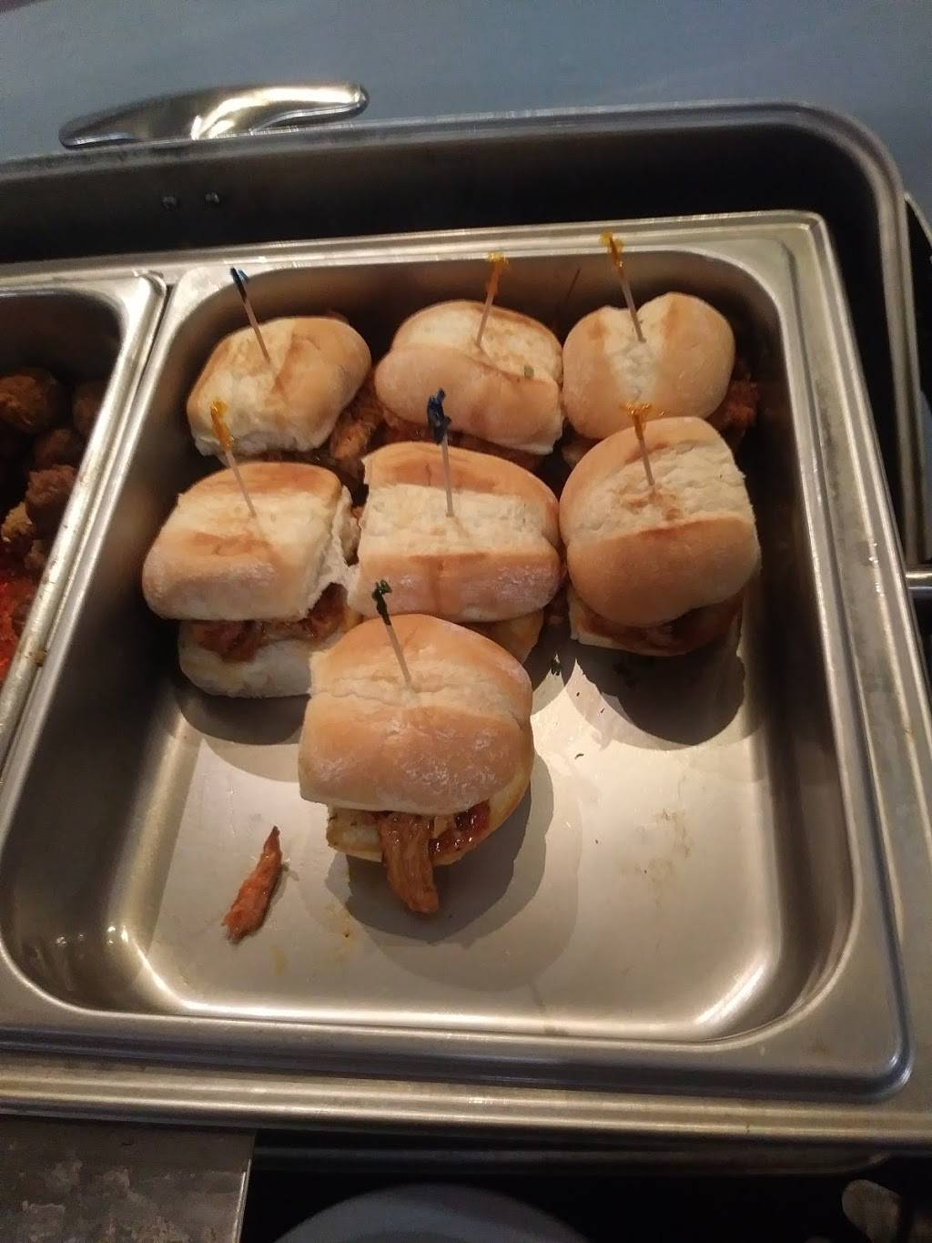 Balis Bar and Grill | restaurant | 3200 Surfside Blvd, Corpus Christi, TX 78402, USA | 3618839700 OR +1 361-883-9700