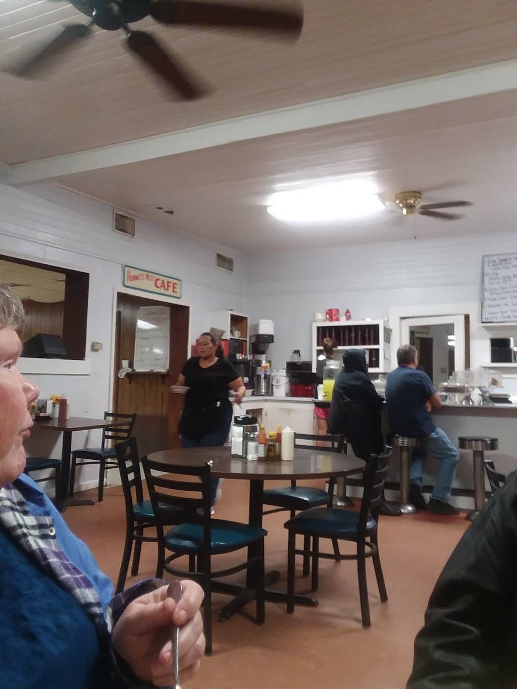 Sharons Cafe | restaurant | 2482 2nd St, Arcadia, LA 71001, USA | 3182633558 OR +1 318-263-3558