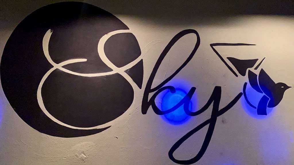 Sky Bar & Grill | restaurant | 15350 Fenkell Ave, Detroit, MI 48227, USA | 3137403889 OR +1 313-740-3889