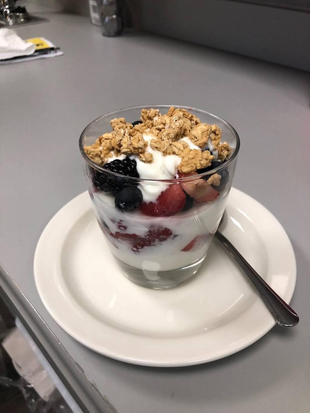 Sisters Breakfast Cafe | restaurant | 695 S Main St, Haverhill, MA 01835, USA | 9785211755 OR +1 978-521-1755