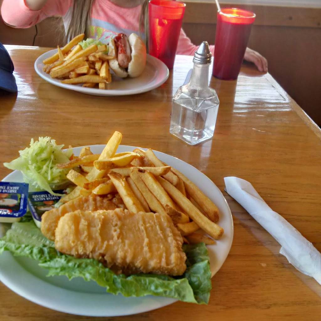 Constance Lake Lodge | restaurant | 175 Constance Lake Rd, Kanata, ON K2K 1X7, Canada | 6138322097 OR +1 613-832-2097