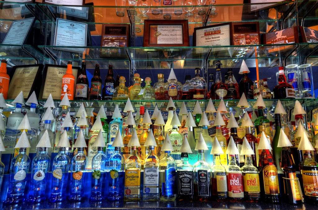 Mellow Mushroom | meal takeaway | 470 Providence Main St NW, Huntsville, AL 35806, USA | 2568642727 OR +1 256-864-2727