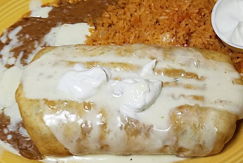 Casa Fuentes | restaurant | 2930 N Main St, Decatur, IL 62526, USA | 2173308004 OR +1 217-330-8004