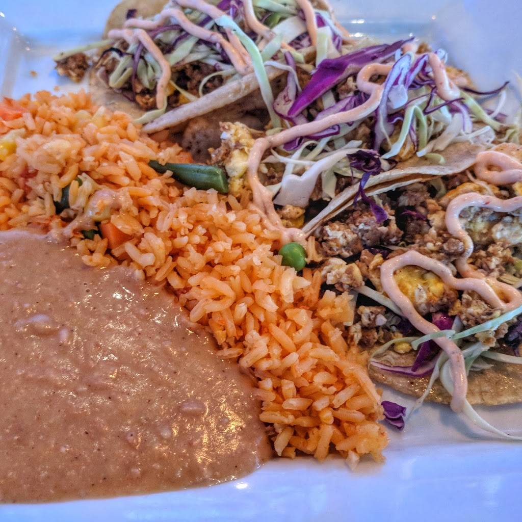 Kompali | restaurant | 1205 E Brady St, Milwaukee, WI 53202, USA | 4142103010 OR +1 414-210-3010