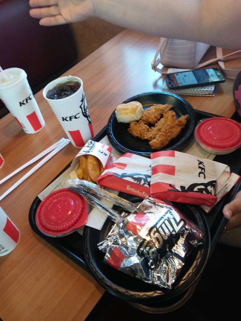 KFC | restaurant | 2021 W Roosevelt Blvd, Monroe, NC 28110, USA | 7042835975 OR +1 704-283-5975