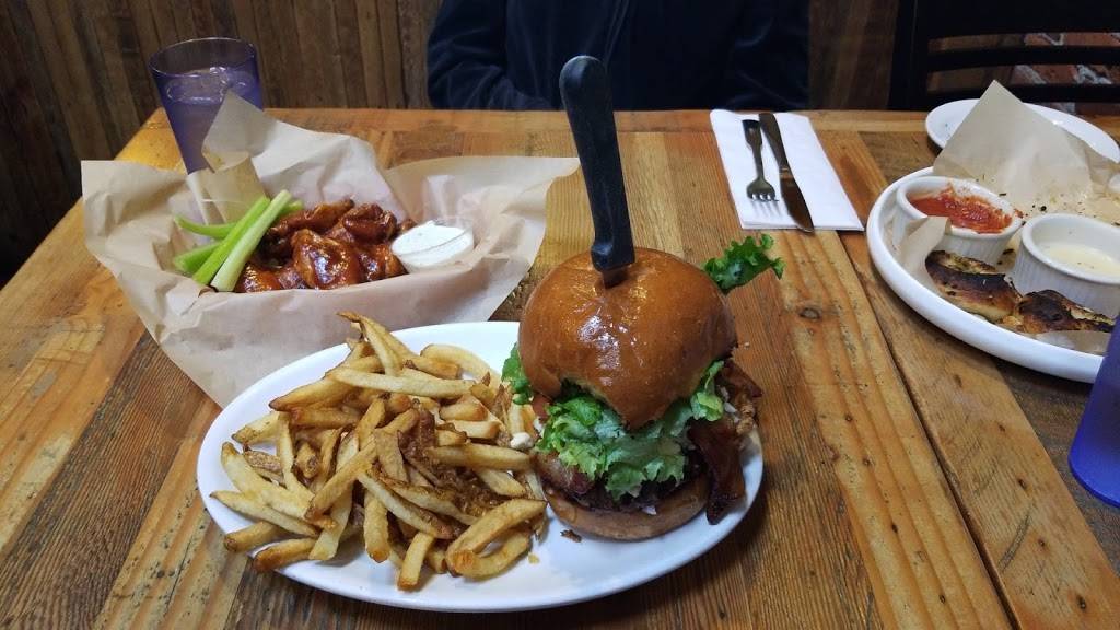 Fire on the Mountain Buffalo Wings | Fremont | restaurant | 3443 NE 57th Ave, Portland, OR 97213, USA | 5038948973 OR +1 503-894-8973