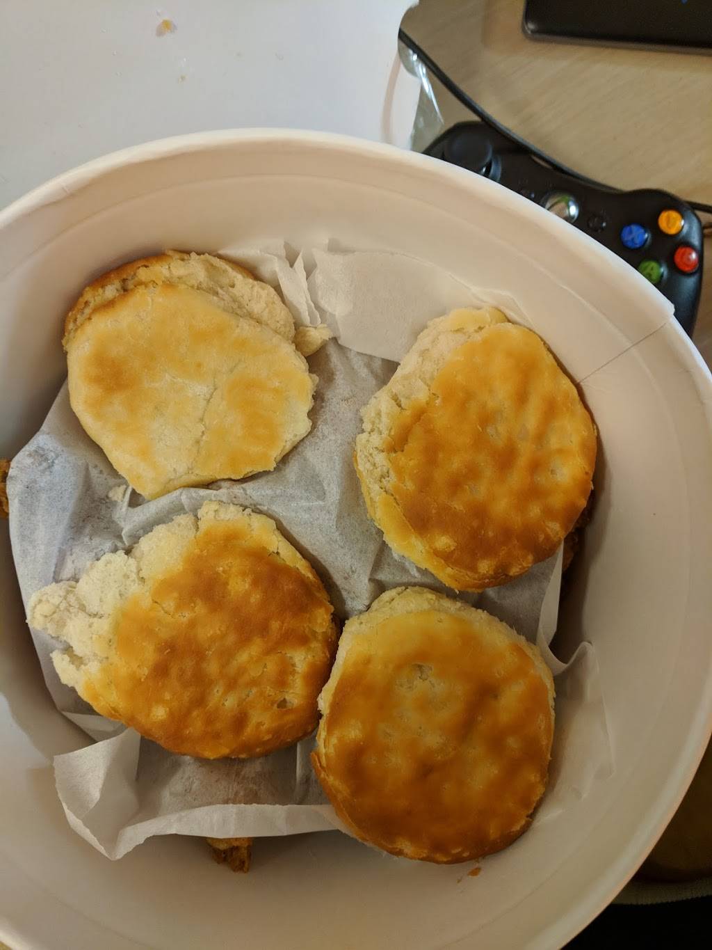 KFC | restaurant | 313 Lowther St, Lemoyne, PA 17043, USA | 7177747213 OR +1 717-774-7213