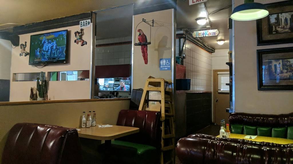 Panchos Mexican Restaurant | restaurant | 135 E Collins Ave, Orange, CA 92867, USA | 7146392702 OR +1 714-639-2702