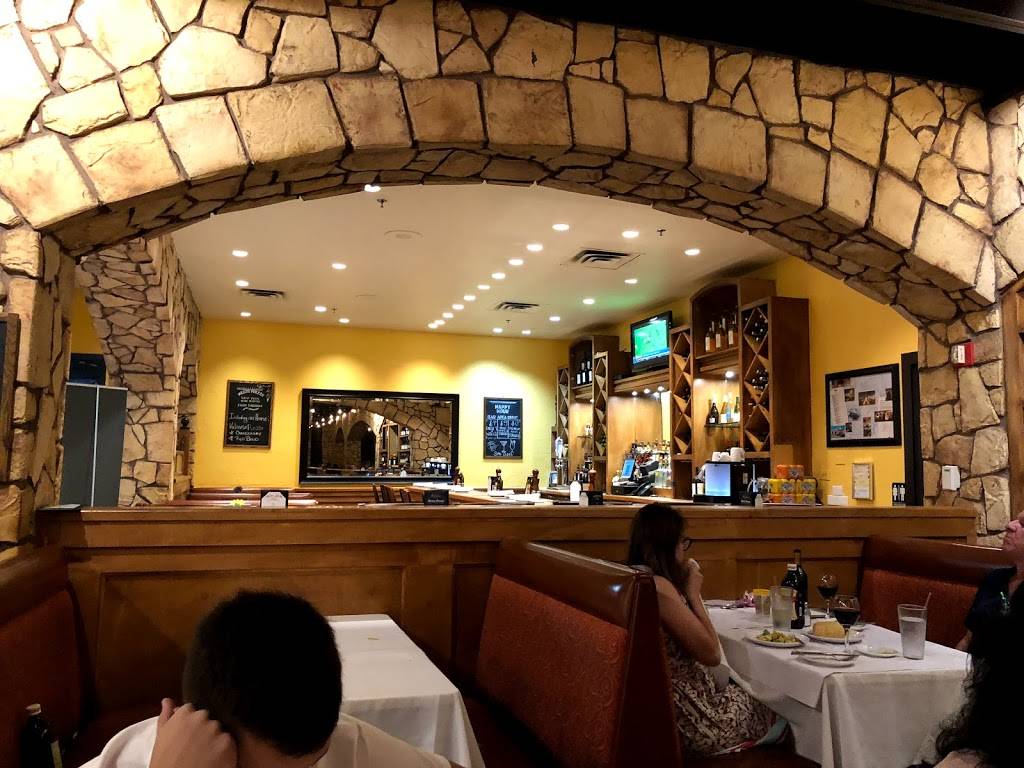 Romanos Macaroni Grill | restaurant | 12148 S Apopka Vineland Rd, Orlando, FL 32836, USA | 4072396676 OR +1 407-239-6676