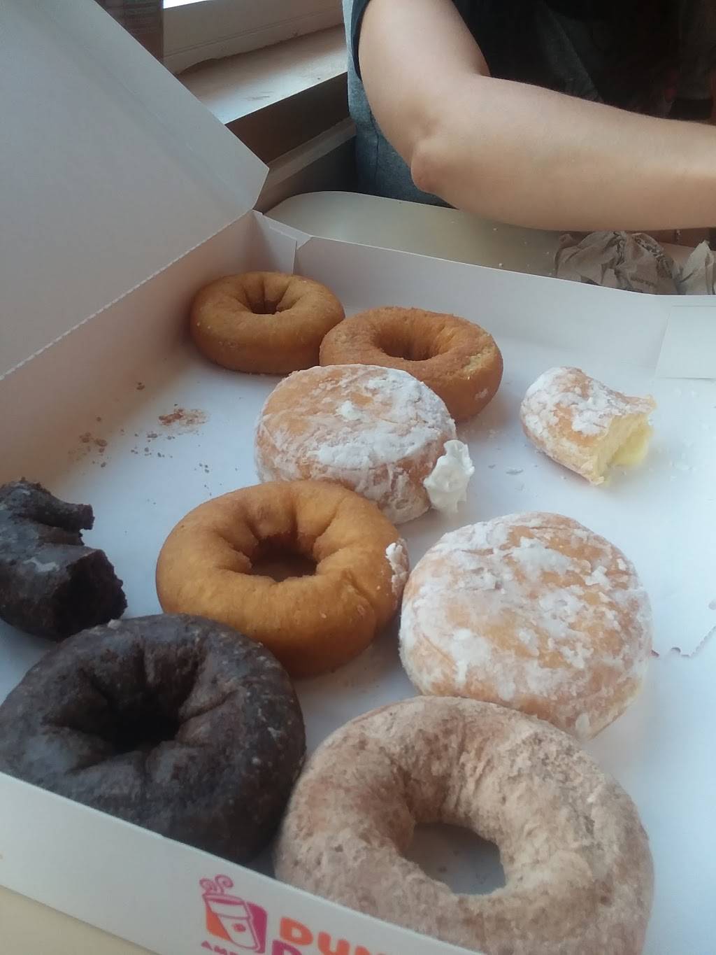 Dunkin Donuts | cafe | 13135 US-301, Riverview, FL 33578, USA | 8136726551 OR +1 813-672-6551