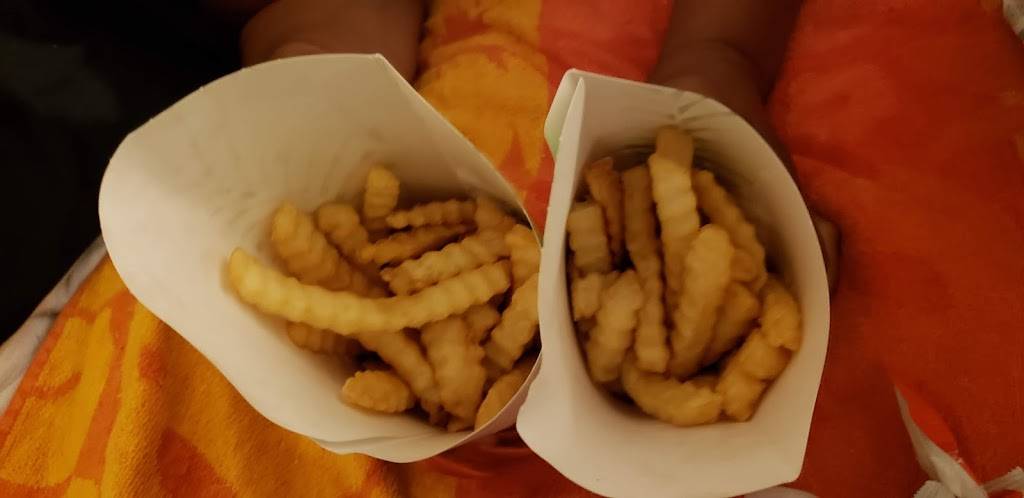 Del Taco | meal takeaway | 14200 US-395, Adelanto, CA 92301, USA | 7605309441 OR +1 760-530-9441