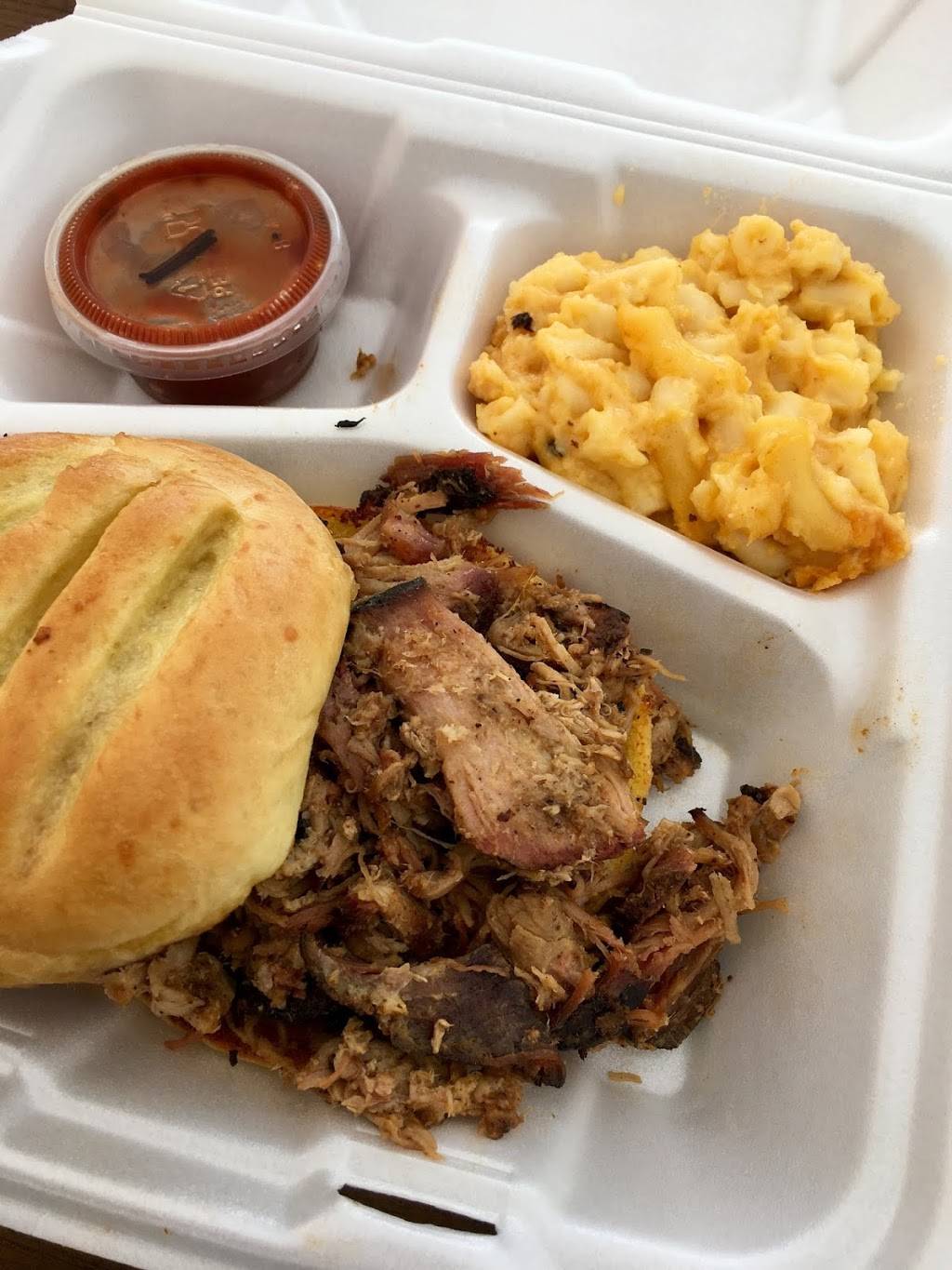 Red Wagon BBQ Shack | restaurant | 2525 N Courtenay Pkwy, Merritt Island, FL 32953, USA | 3212252018 OR +1 321-225-2018