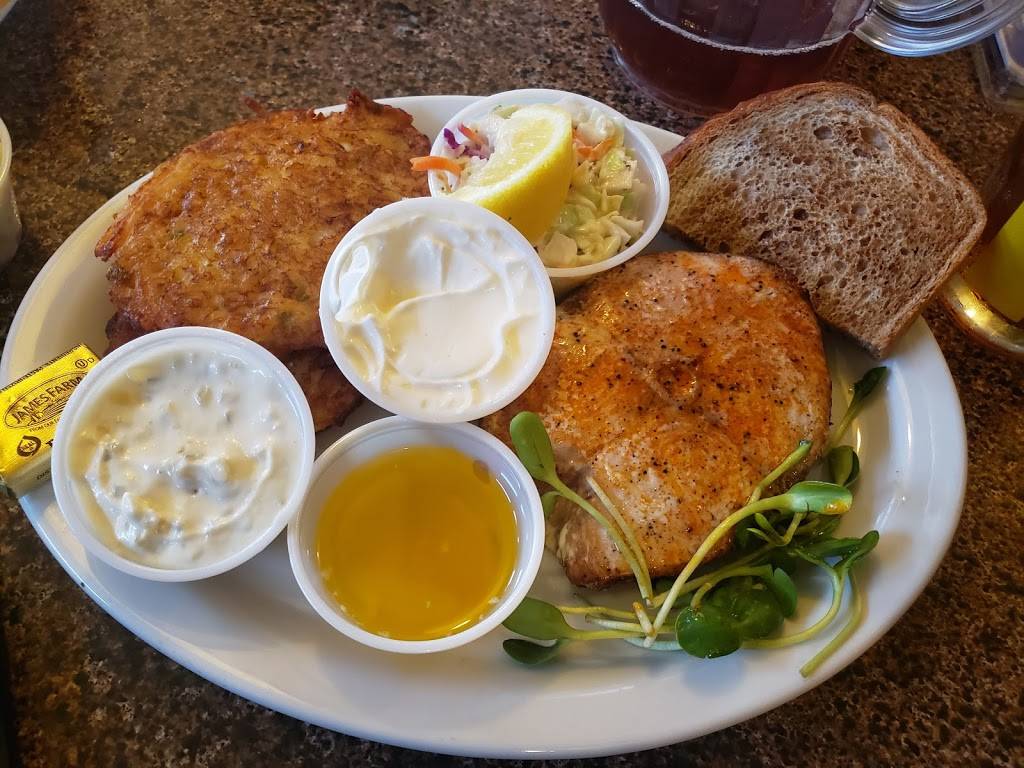 The Thistle & Shamrock | restaurant | 3430 N 84th St, Milwaukee, WI 53222, USA | 4148713977 OR +1 414-871-3977