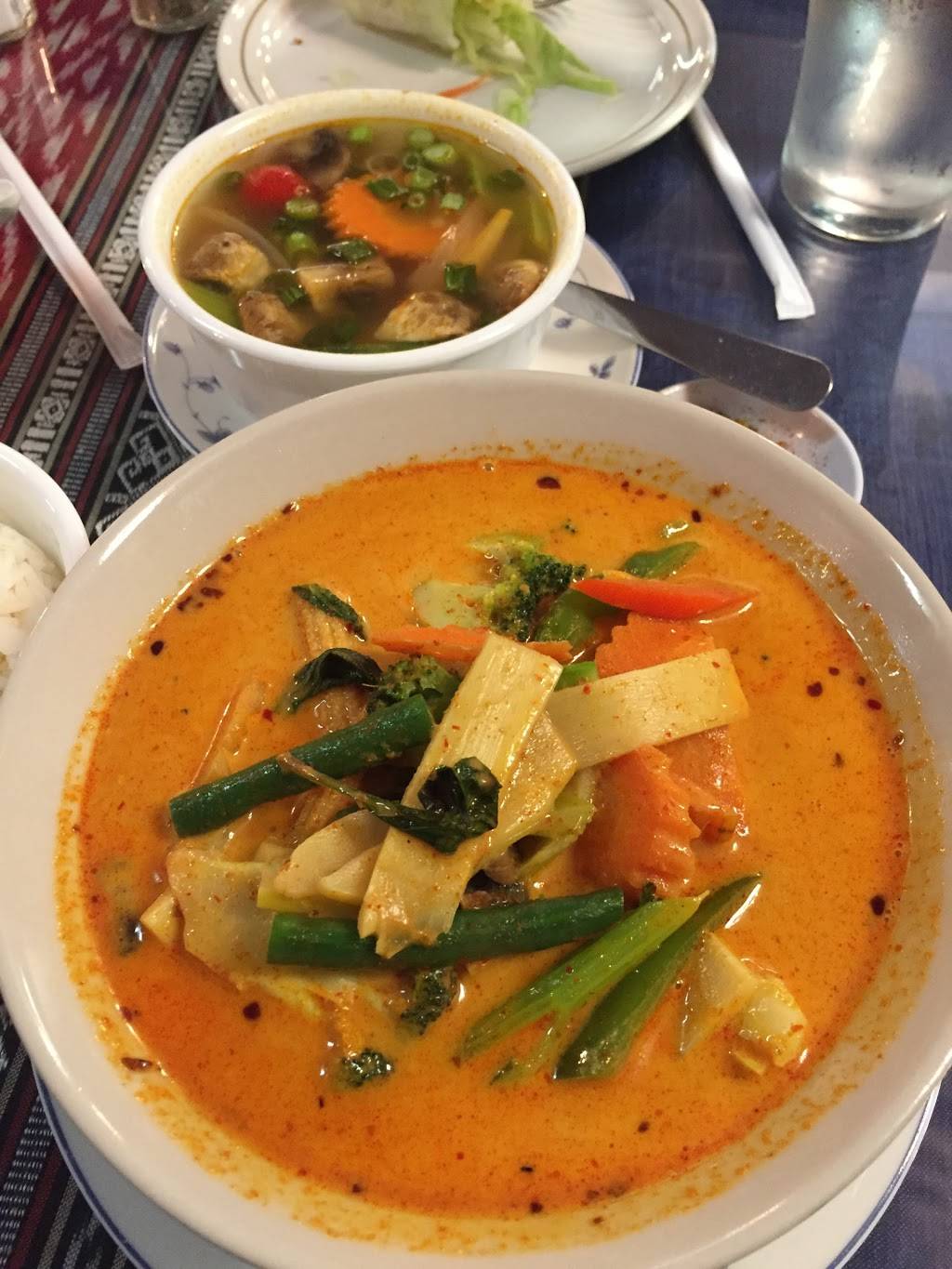 Thai Thani | restaurant | 4280 Prospect Dr, Decatur, IL 62526, USA | 2178777880 OR +1 217-877-7880