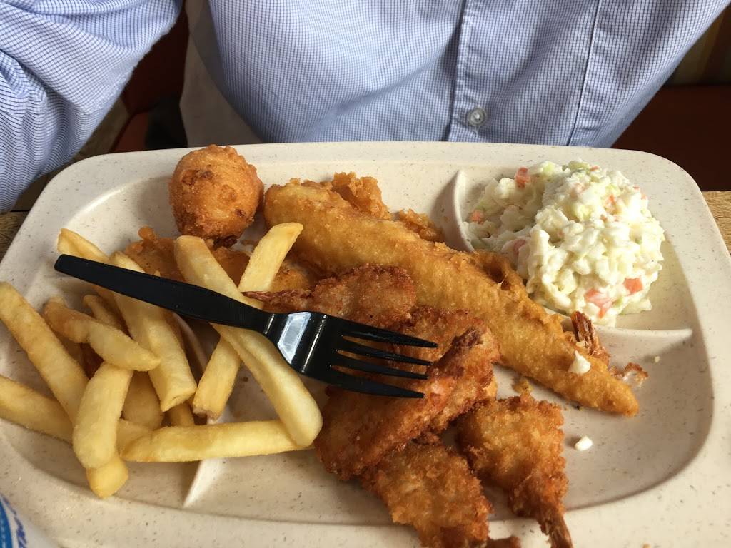 Captain Ds | restaurant | 5854 Hwy 6 N, Houston, TX 77084, USA | 2818580505 OR +1 281-858-0505