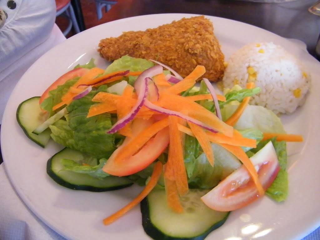 La Casa del Salmón Otay | restaurant | Bulevar Lázaro Cárdenas 2502-2, Maestros Universitarios, 22457 Tijuana, B.C., Mexico | 016646470783 OR +52 664 647 0783