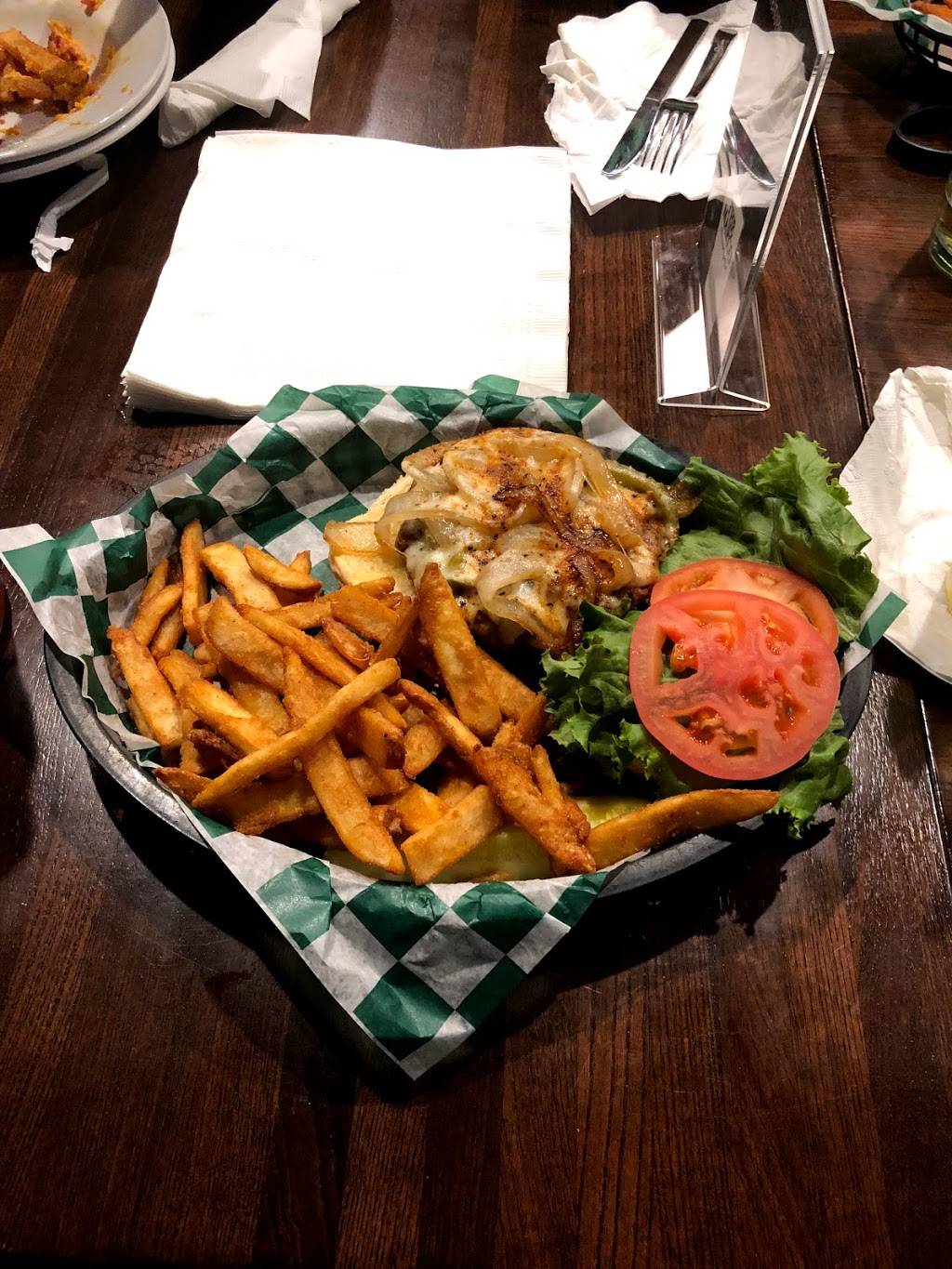 Fat Pattys Huntington | restaurant | 1935 3rd Ave, Huntington, WV 25702, USA | 3047812555 OR +1 304-781-2555