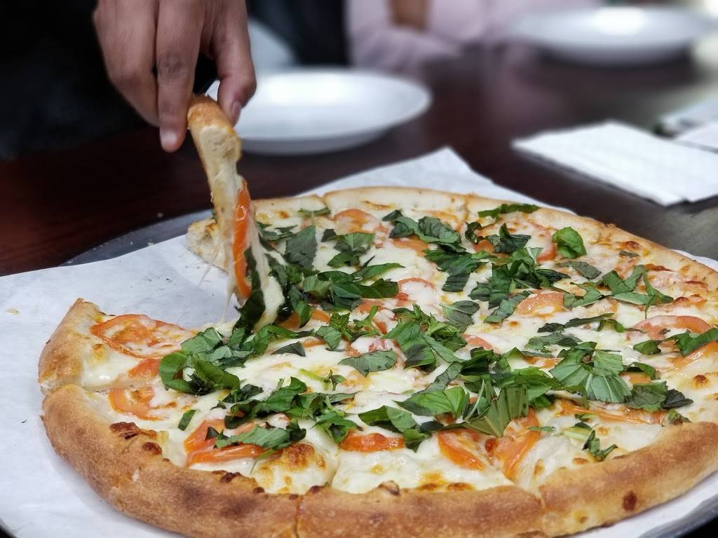 Sicilian’s Pizza & Pasta | meal delivery | 13416 Greenway Dr, Sugar Land, TX 77498, USA | 2812420004 OR +1 281-242-0004