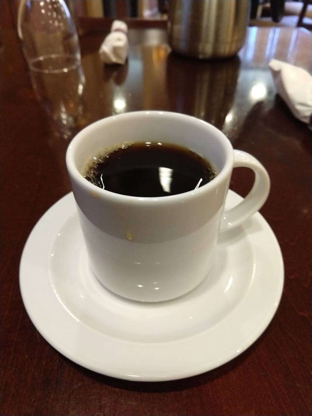 Rendezous Restaurant | restaurant | 10 Laura Blvd, Norwich, CT 06360, USA | 8608895201 OR +1 860-889-5201