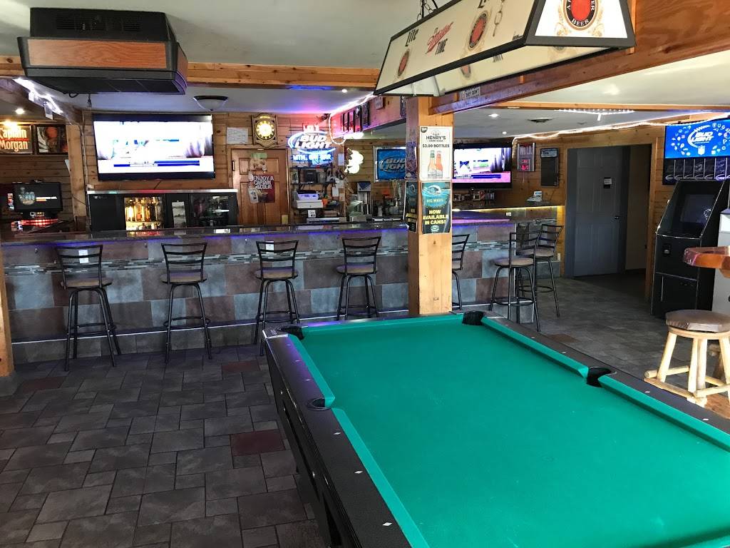 Mountain Bay Bar & Grill | restaurant | Mill St, Eland, WI 54427, USA | 7152532514 OR +1 715-253-2514