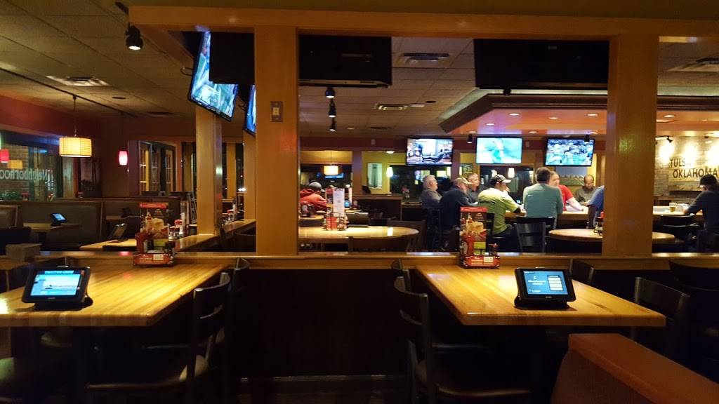 Applebees Grill + Bar | restaurant | 11104 E 41st St, Tulsa, OK 74146, USA | 9186641400 OR +1 918-664-1400