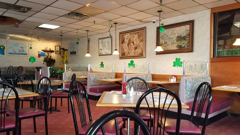 Peconic Bay Diner | restaurant | 871 Old Country Rd, Riverhead, NY 11901, USA | 6313697758 OR +1 631-369-7758