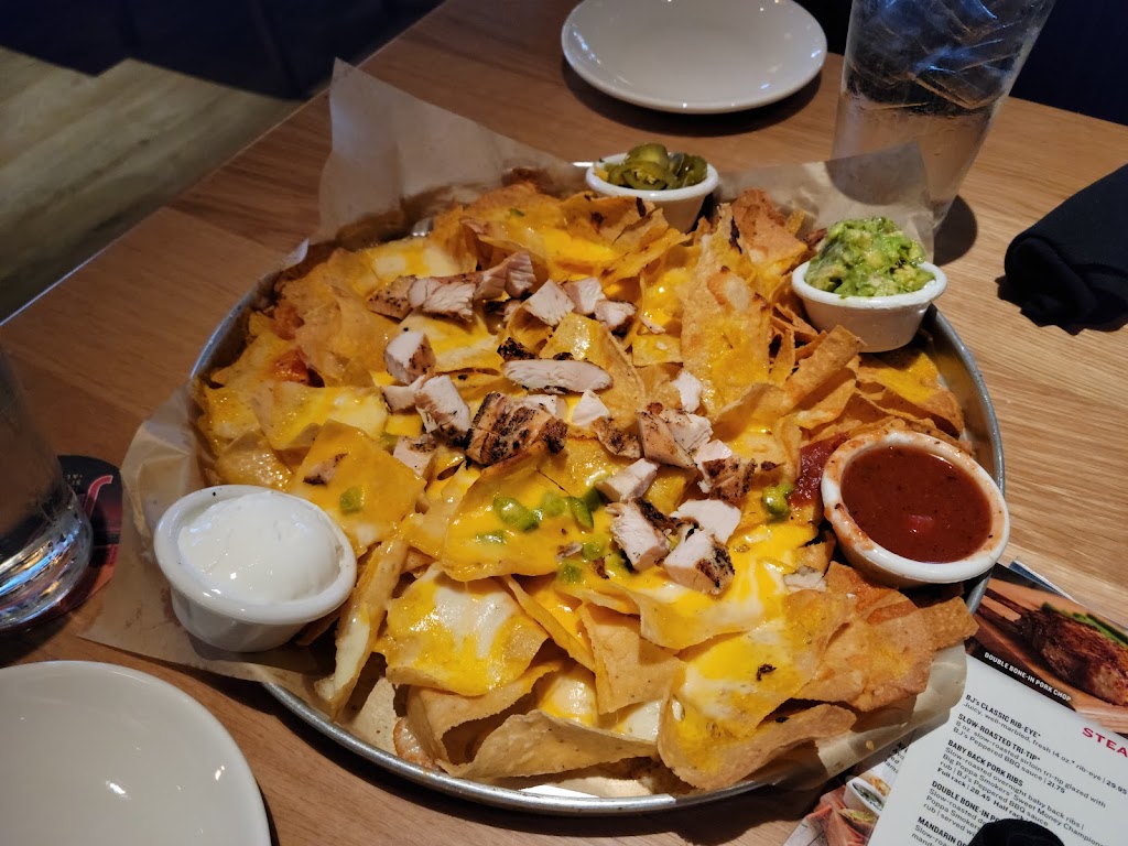 BJs Restaurant & Brewhouse | restaurant | 124 Worcester Rd, Framingham, MA 01702, USA | 7744270020 OR +1 774-427-0020