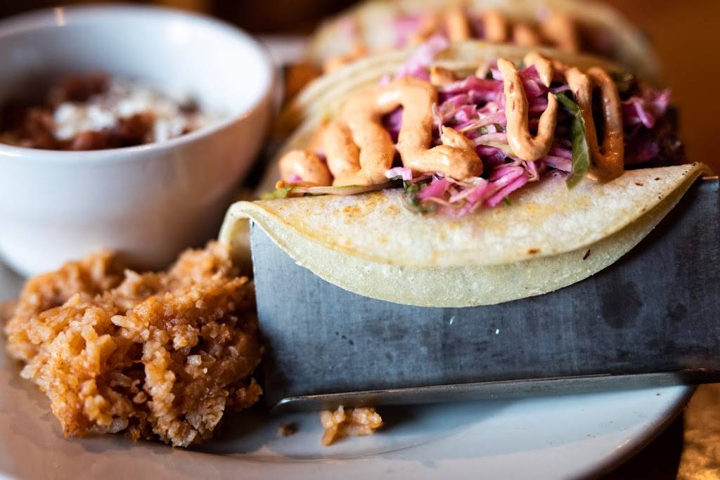 Azul Bar Y Cantina | restaurant | 122 Broad St, Leetsdale, PA 15056, USA | 7242666362 OR +1 724-266-6362