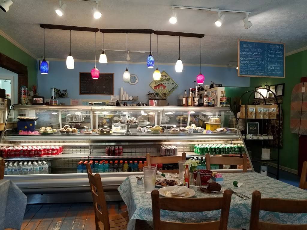 The Blue Chair Cafe & Tavern | restaurant | 35 University Ave, Sewanee, TN 37375, USA | 9315985434 OR +1 931-598-5434