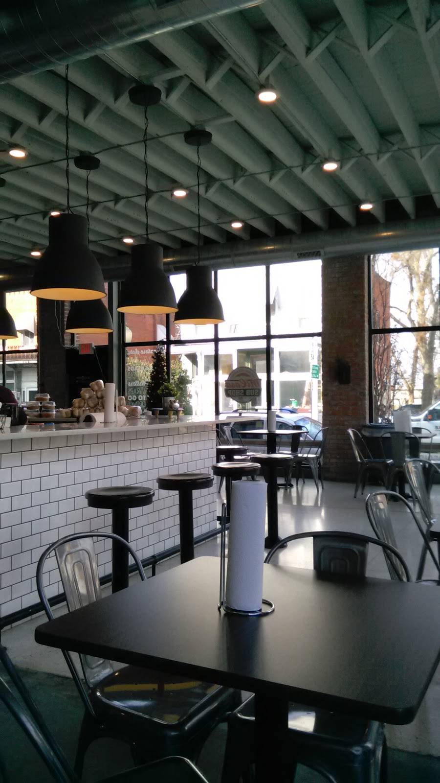 Micasa Sub Shop | restaurant | 122 E Market St, Red Bud, IL 62278, USA | 6182823733 OR +1 618-282-3733