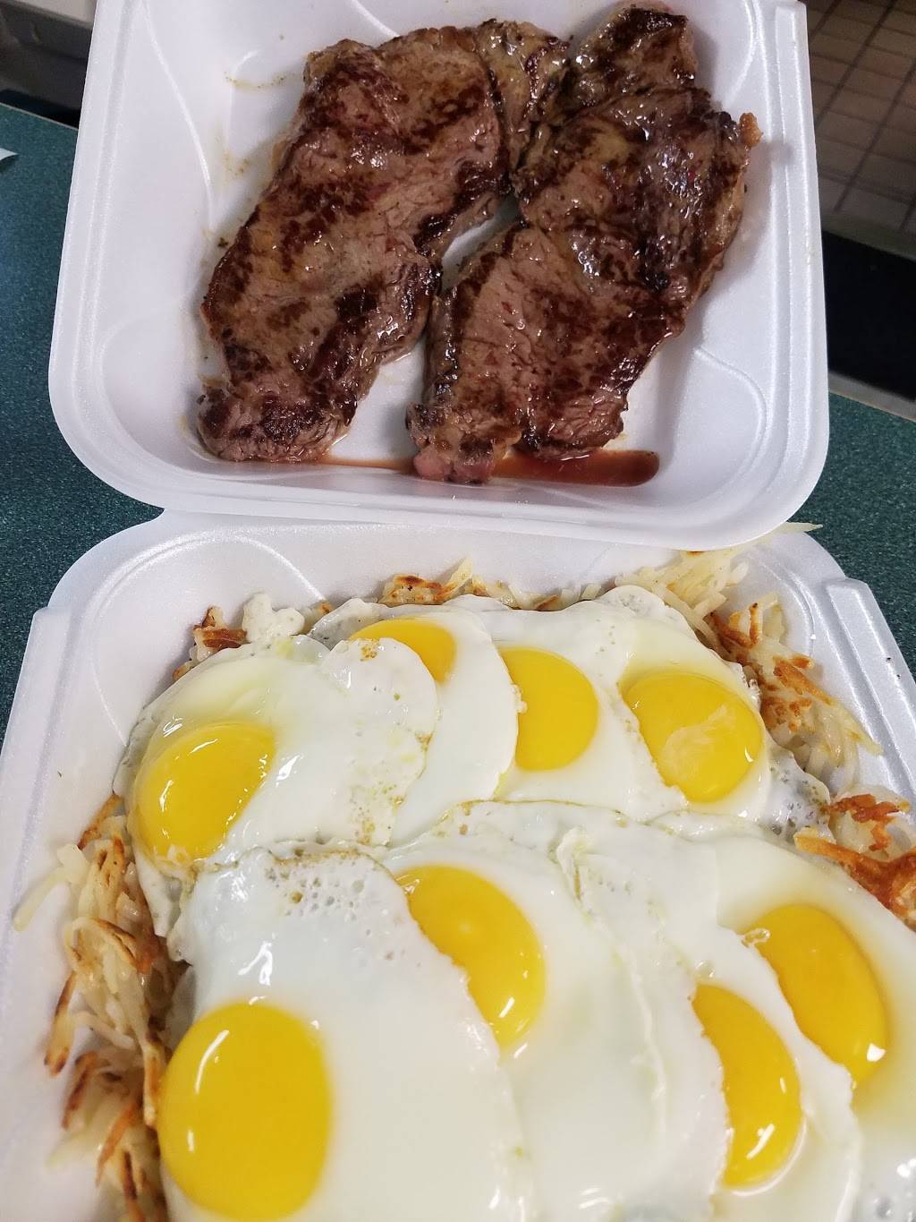 Carlo’s Diner | restaurant | 1500 Wurst Rd, Ocoee, FL 34761, USA | 4076561181 OR +1 407-656-1181