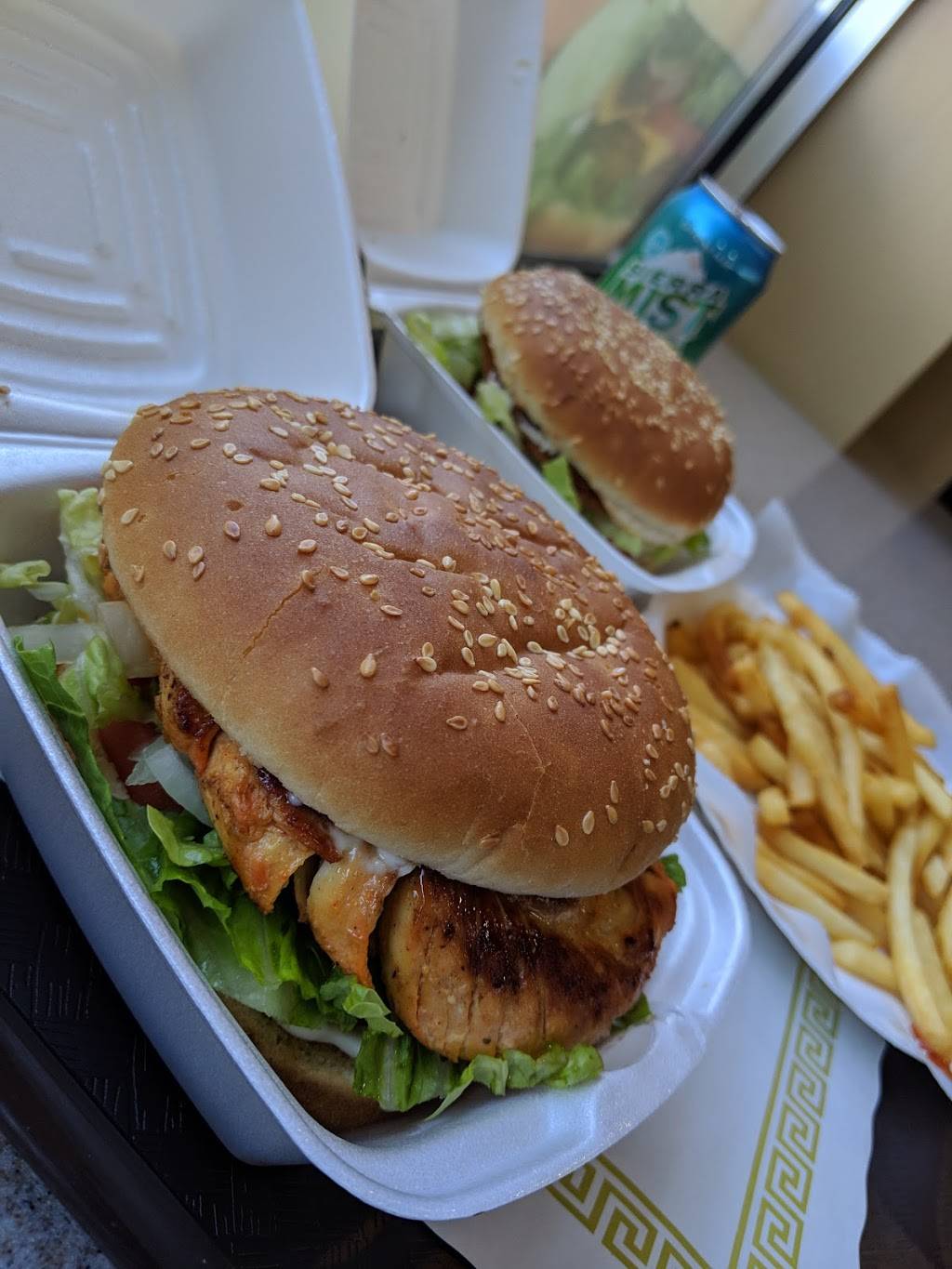 Crown Fried Chicken | restaurant | 10 Weed St, Marlborough, MA 01752, USA | 5084850690 OR +1 508-485-0690