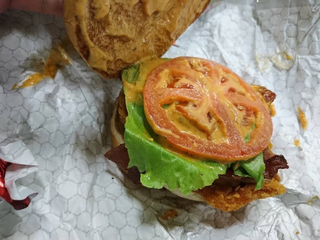 Wendys | restaurant | 320 N Dixie Way, South Bend, IN 46637, USA | 5742710166 OR +1 574-271-0166