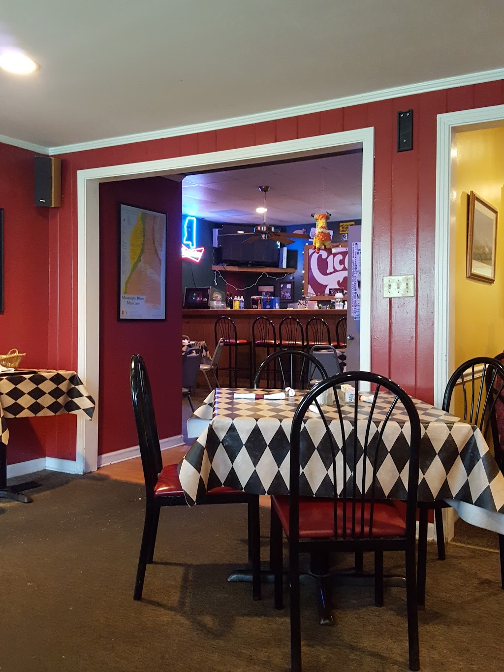 Ciceros | restaurant | 4857 Old Leland Rd, Leland, MS 38756, USA | 6626867000 OR +1 662-686-7000