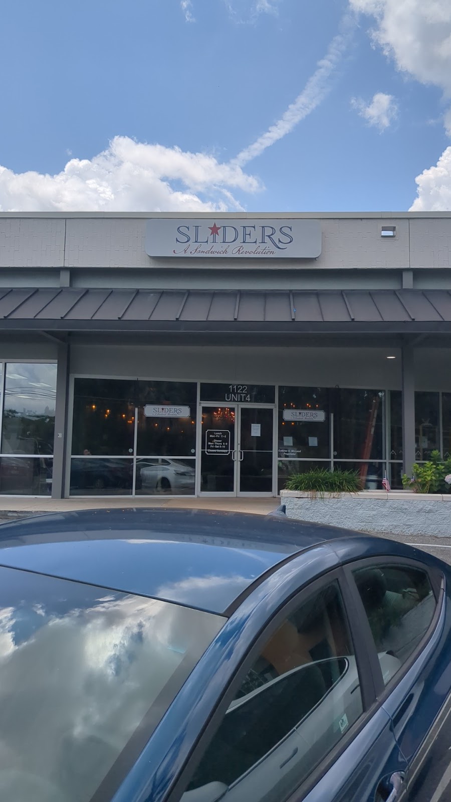 Sliders - A Sandwich Revolution | restaurant | 1122 Thomasville Rd, Tallahassee, FL 32303, USA | 8505187621 OR +1 850-518-7621