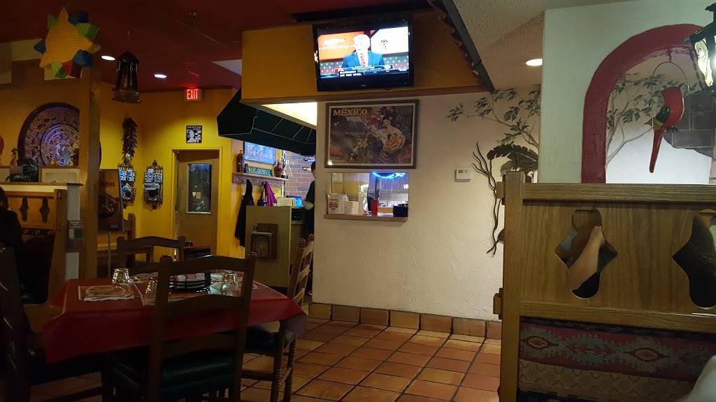 Pepes Mexican Restaurant | restaurant | 760 N Green Bay Rd, Waukegan, IL 60085, USA | 8472447887 OR +1 847-244-7887