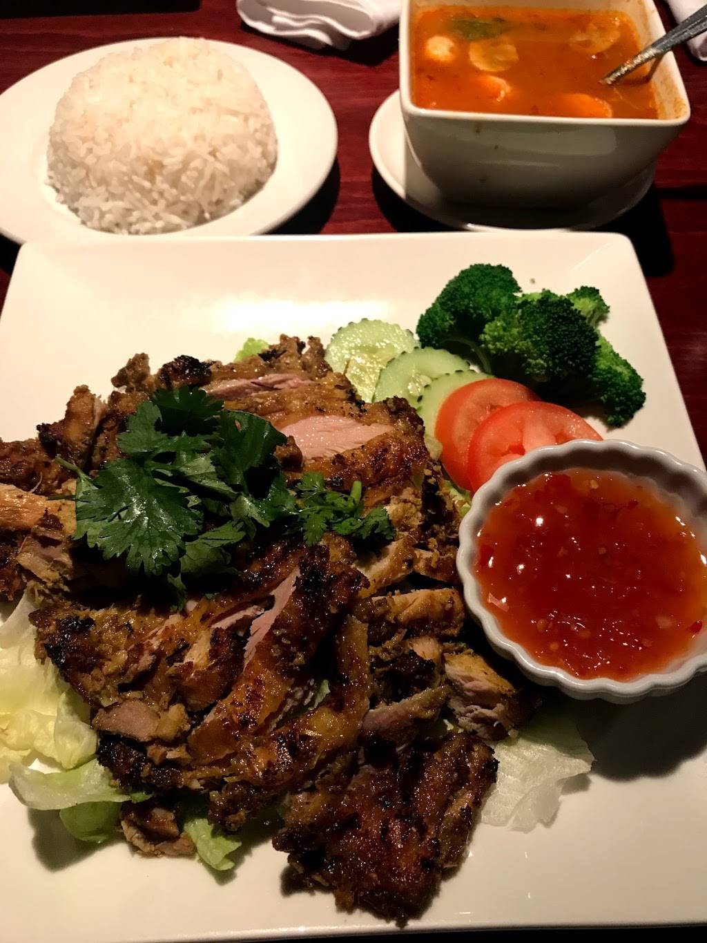 Bangkok Royal | restaurant | 215 S University Parks Dr, Waco, TX 76701, USA | 2547572741 OR +1 254-757-2741