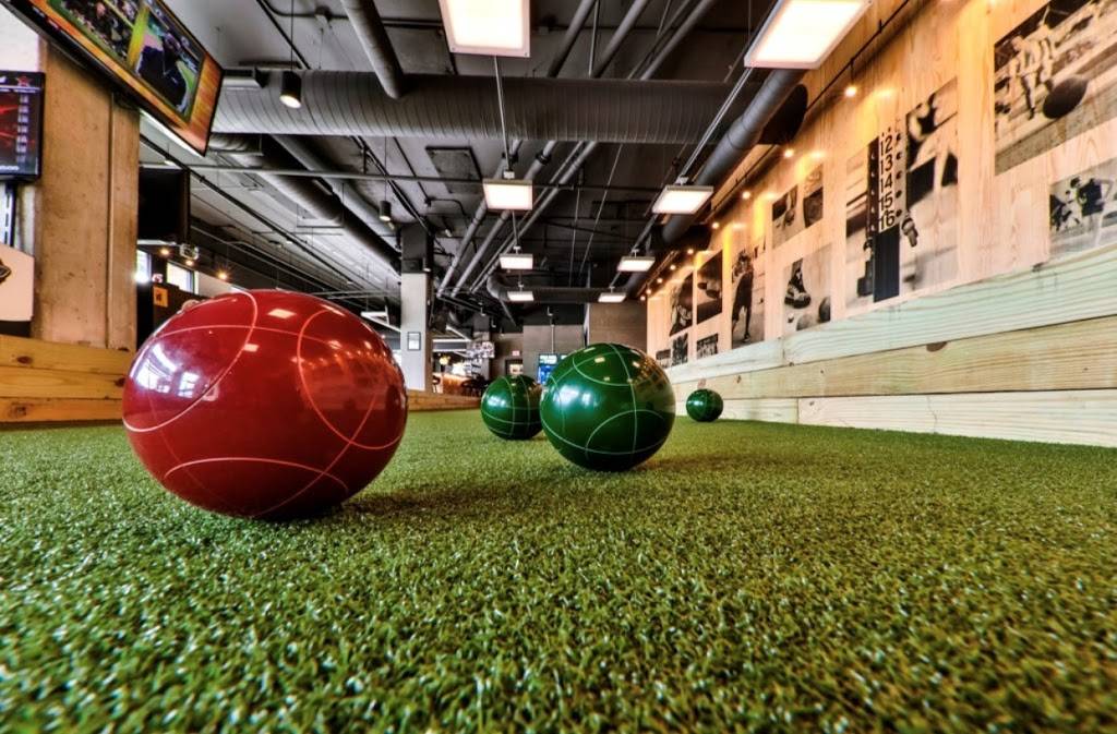 Backyard Bocce | restaurant | 1059 Old River Rd, Cleveland, OH 44113, USA | 2165231504 OR +1 216-523-1504