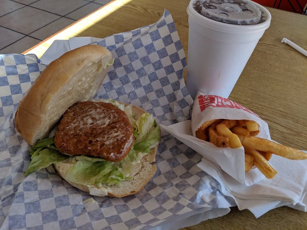 Texas Toms | restaurant | 6950 Prospect Ave, Kansas City, MO 64132, USA | 8164441551 OR +1 816-444-1551