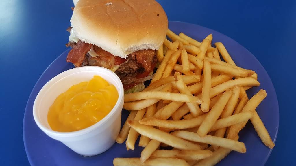 White Cottage | restaurant | 102 Lebanon Ave, Belleville, IL 62220, USA | 6182341120 OR +1 618-234-1120