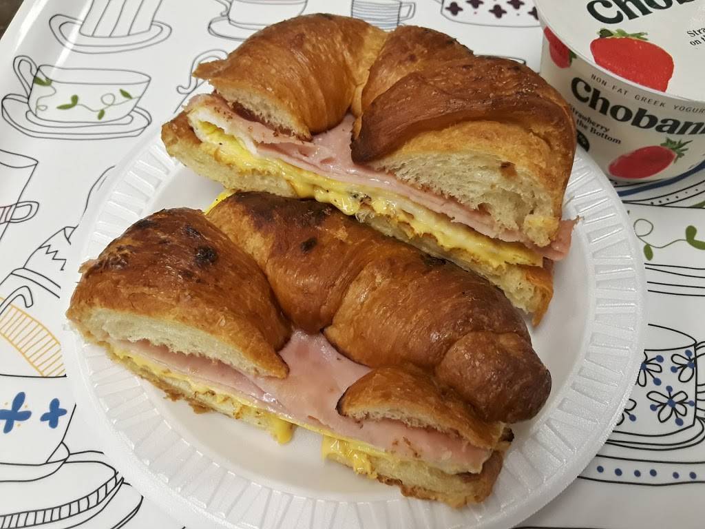 Cafe Gloria | restaurant | 1900 N Beauregard St, Alexandria, VA 22311, USA | 7039315900 OR +1 703-931-5900