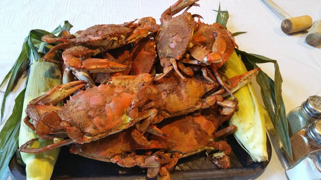 Kahlers Crab House | restaurant | 8036 Philadelphia Rd, Rosedale, MD 21237, USA | 4108668381 OR +1 410-866-8381